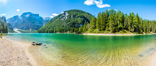 Dalla sponda del Lago di Braies